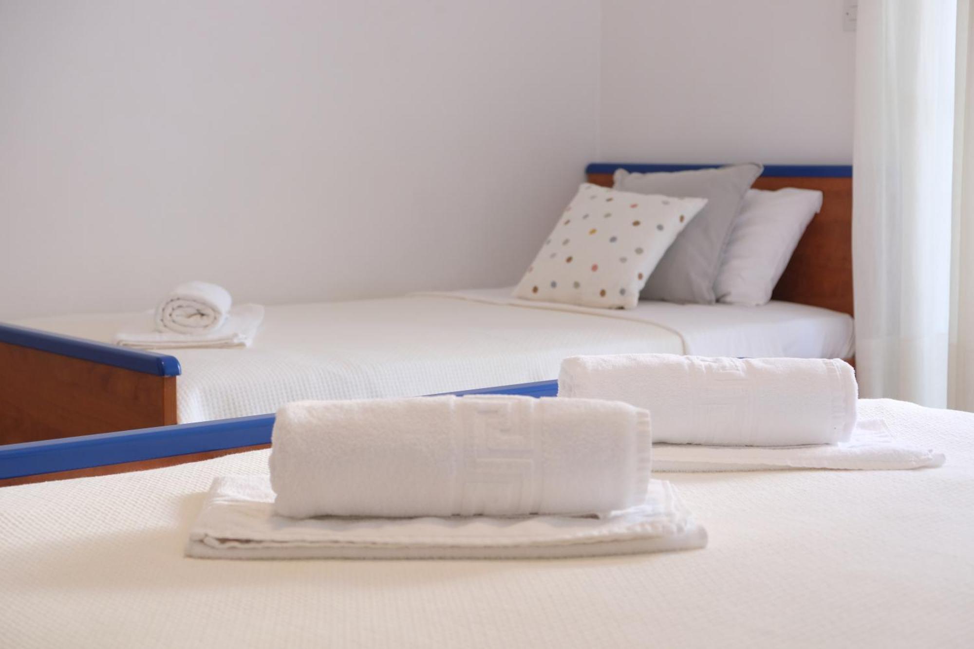 Lappas Rooms โรเวียส ภายนอก รูปภาพ